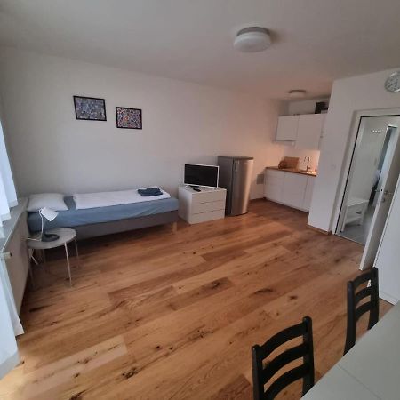 Flataid Apartmenthaus Brauhausstrasse กราซ ภายนอก รูปภาพ